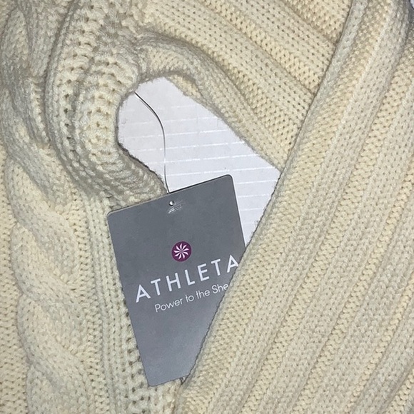 NWT Athleta Merino Wool Plains Cable Knit Turtle Neck Sweater - Size S - Picture 6 of 9
